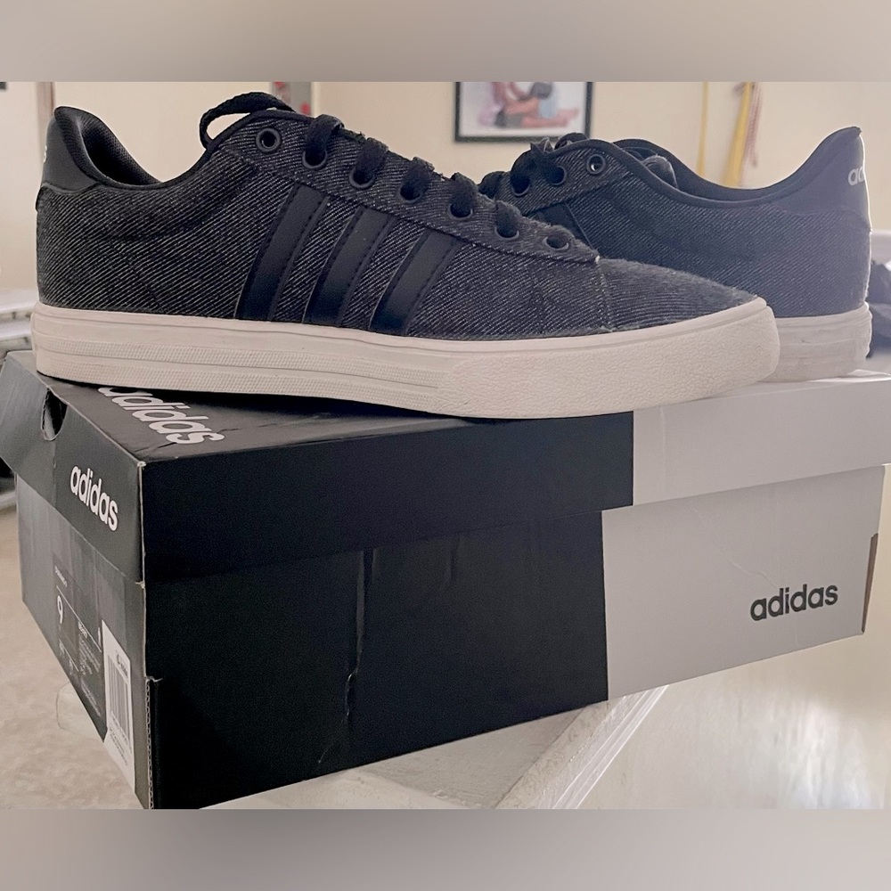 ADIDAS Duramo black on black shoes